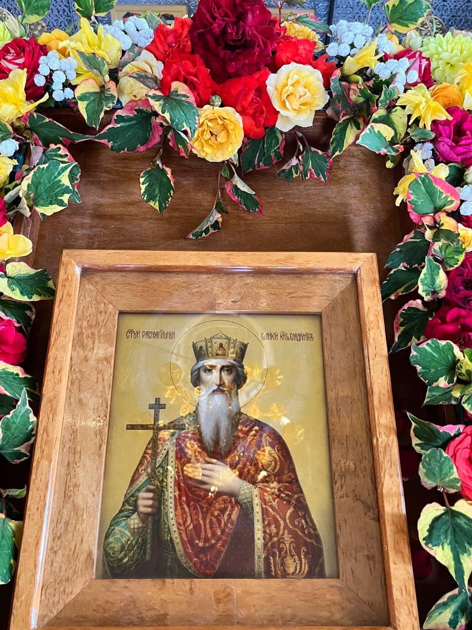 Икона святого равноапостольного князя Владимира